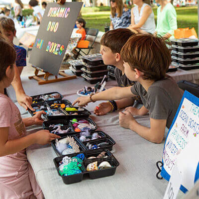 youth-business-fair-circle